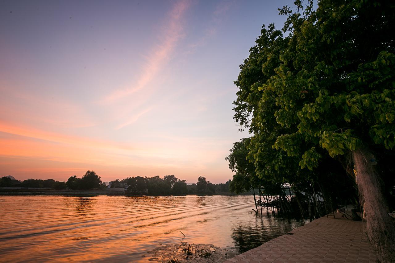 The Zeit River Kwai Kanchanaburi Ngoại thất bức ảnh